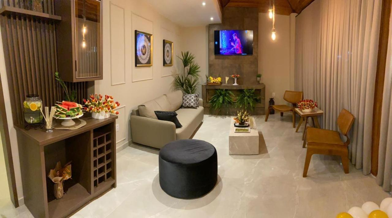 Lorimar Hotel